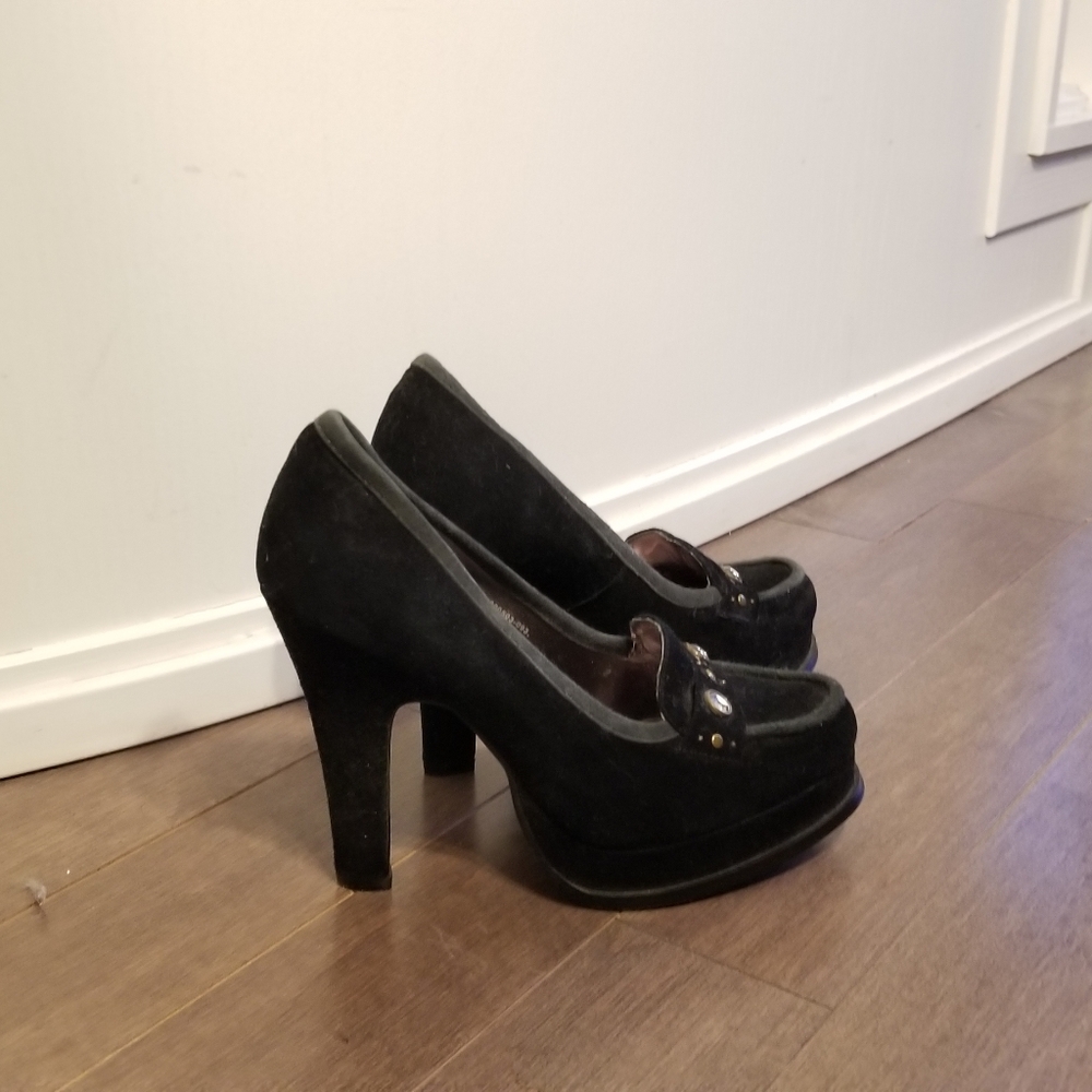 Black velvet heels